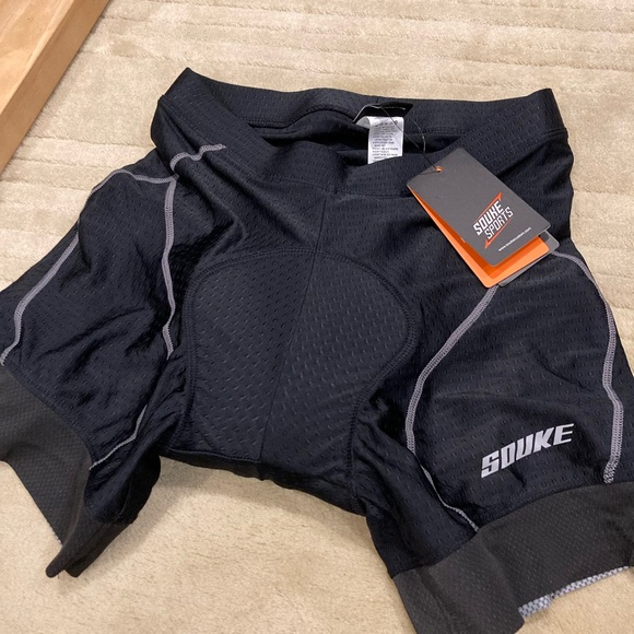 Men’s brand new biking shorts black size S - Picture 2 of 6